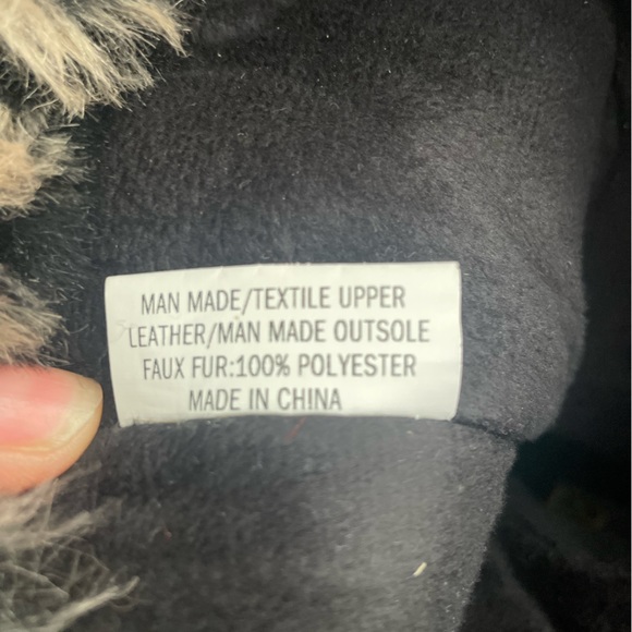 KHOMBU KANDICE SNOW BOOT Size 10… Runs small Black with faux fur - Picture 5 of 7